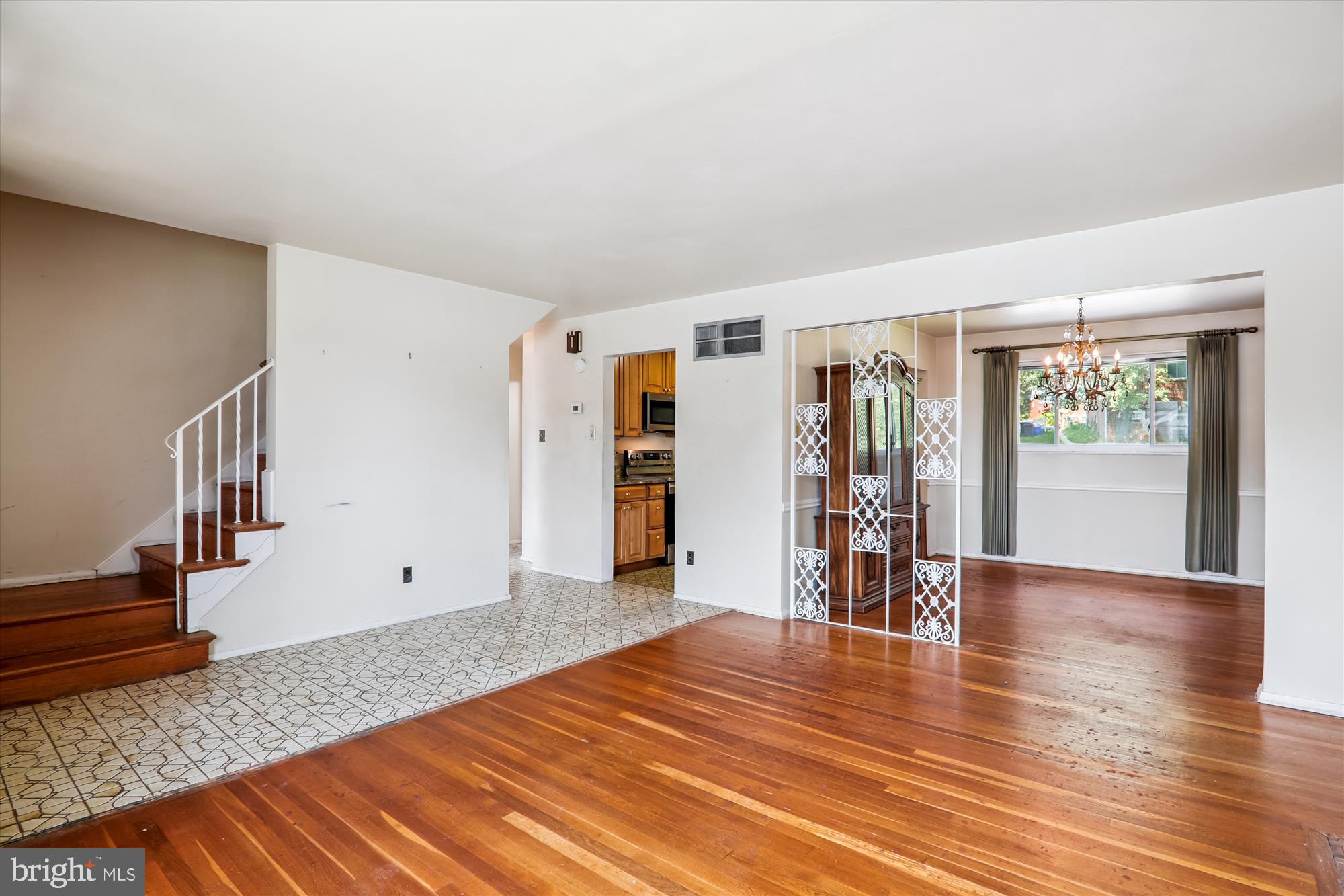9507 ADELPHI ROAD
