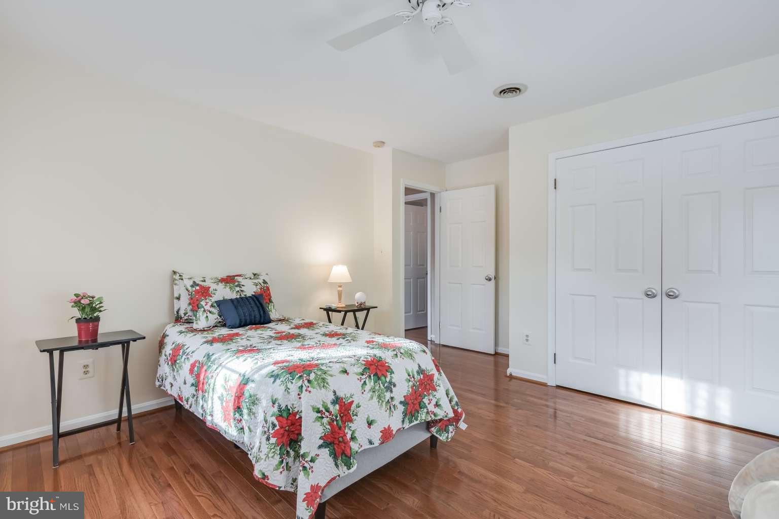 20901 LOCHAVEN COURT