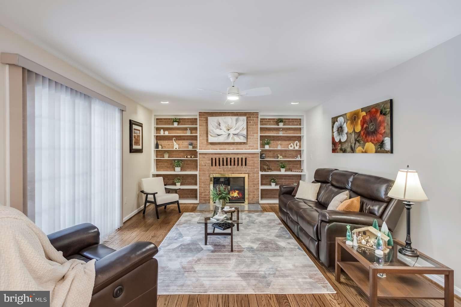 20901 LOCHAVEN COURT