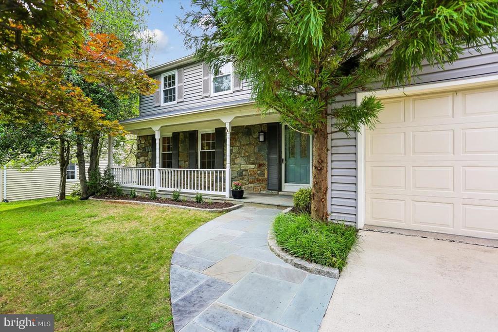 15709 INDIANOLA DRIVE