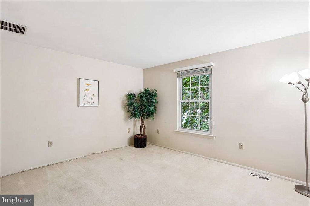 15709 INDIANOLA DRIVE