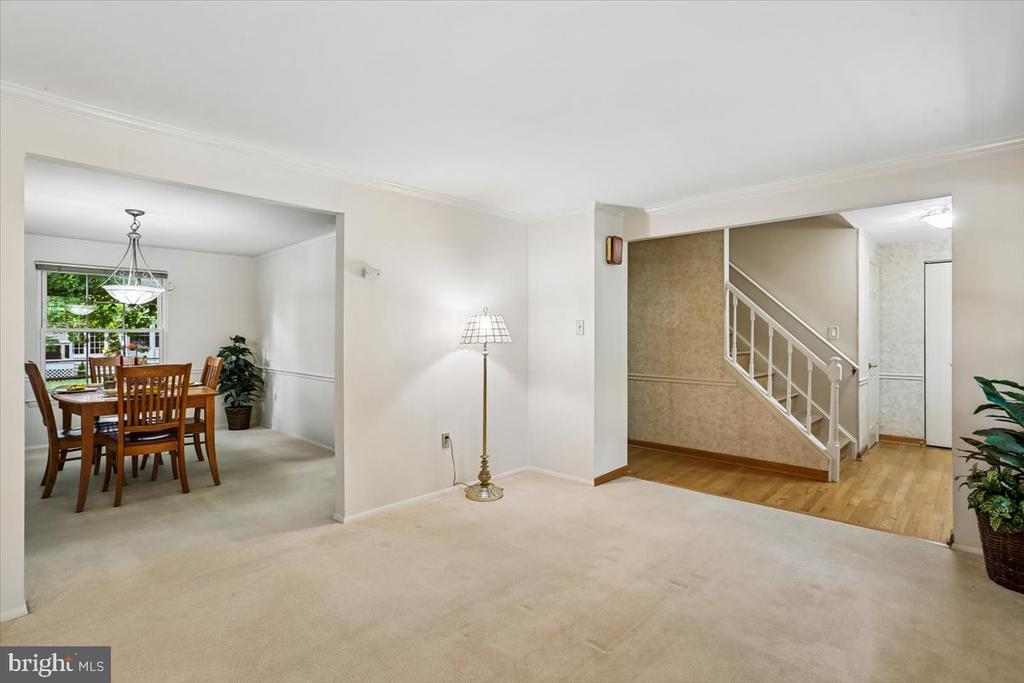 15709 INDIANOLA DRIVE