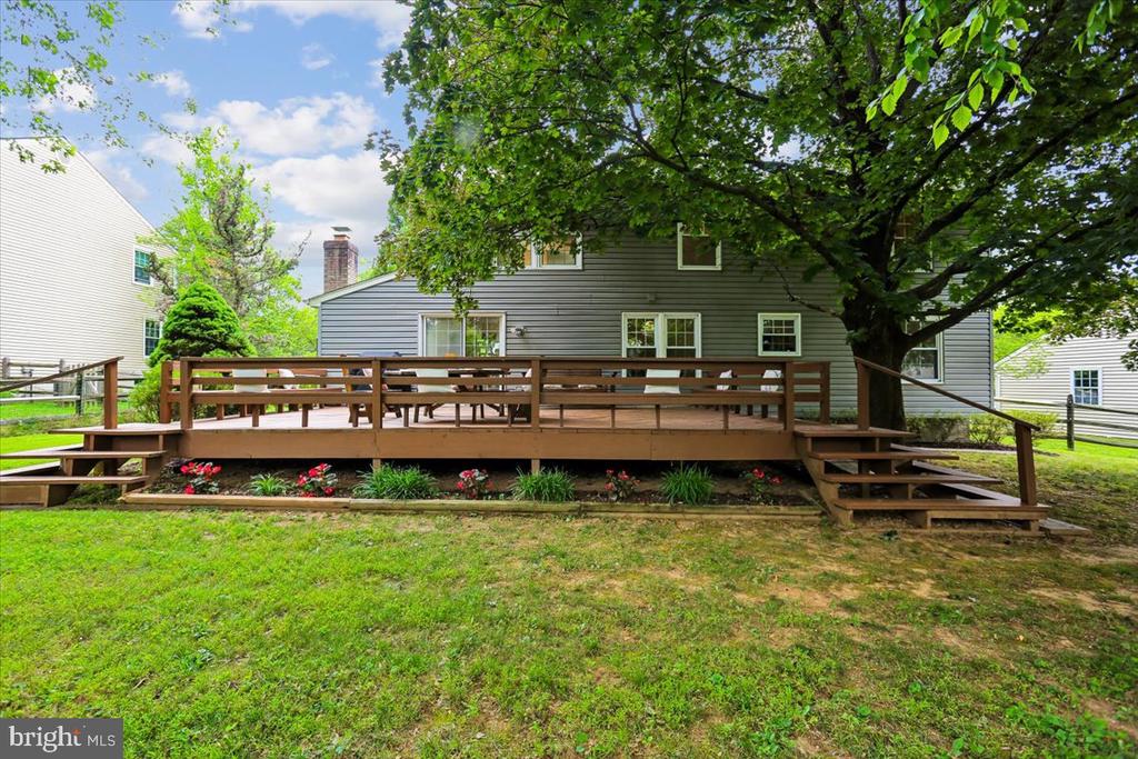 15709 INDIANOLA DRIVE