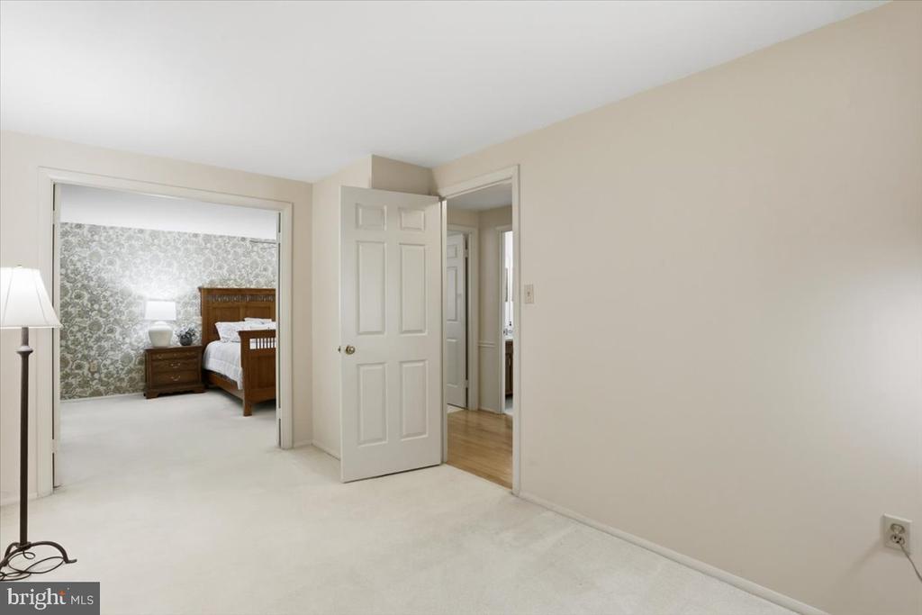 15709 INDIANOLA DRIVE