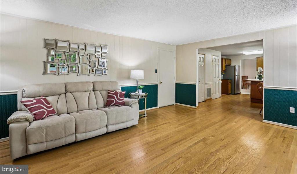 15709 INDIANOLA DRIVE