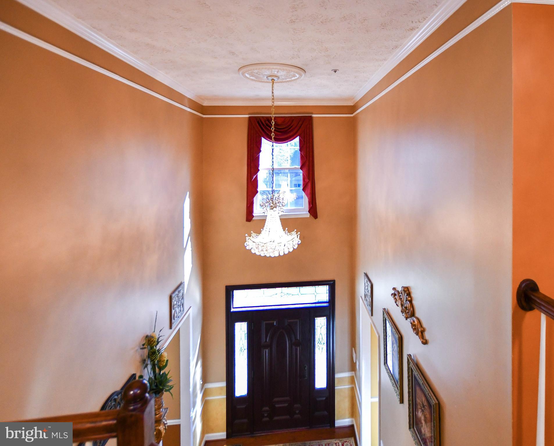 11406 CANTERBURY COURT