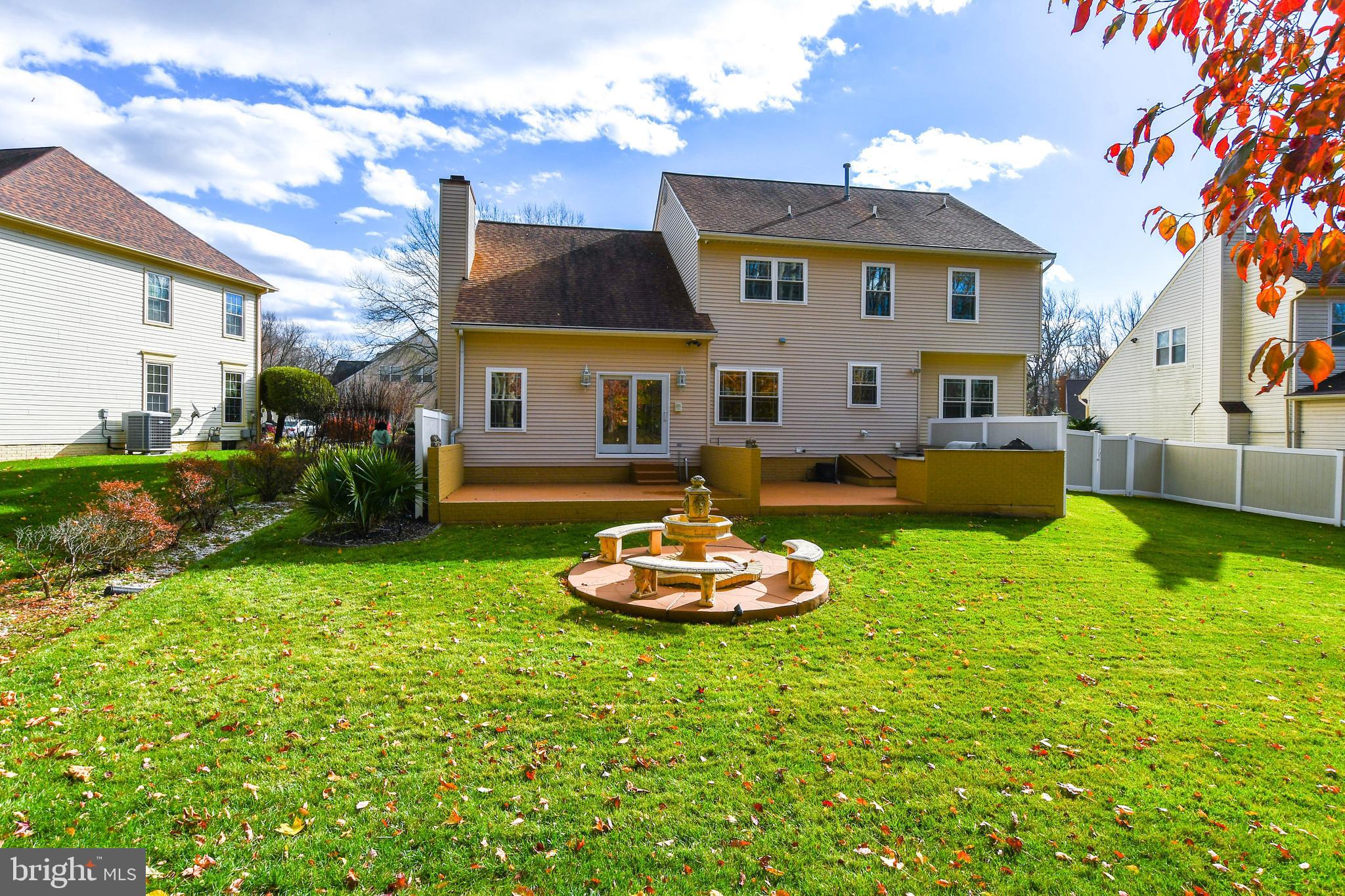 11406 CANTERBURY COURT