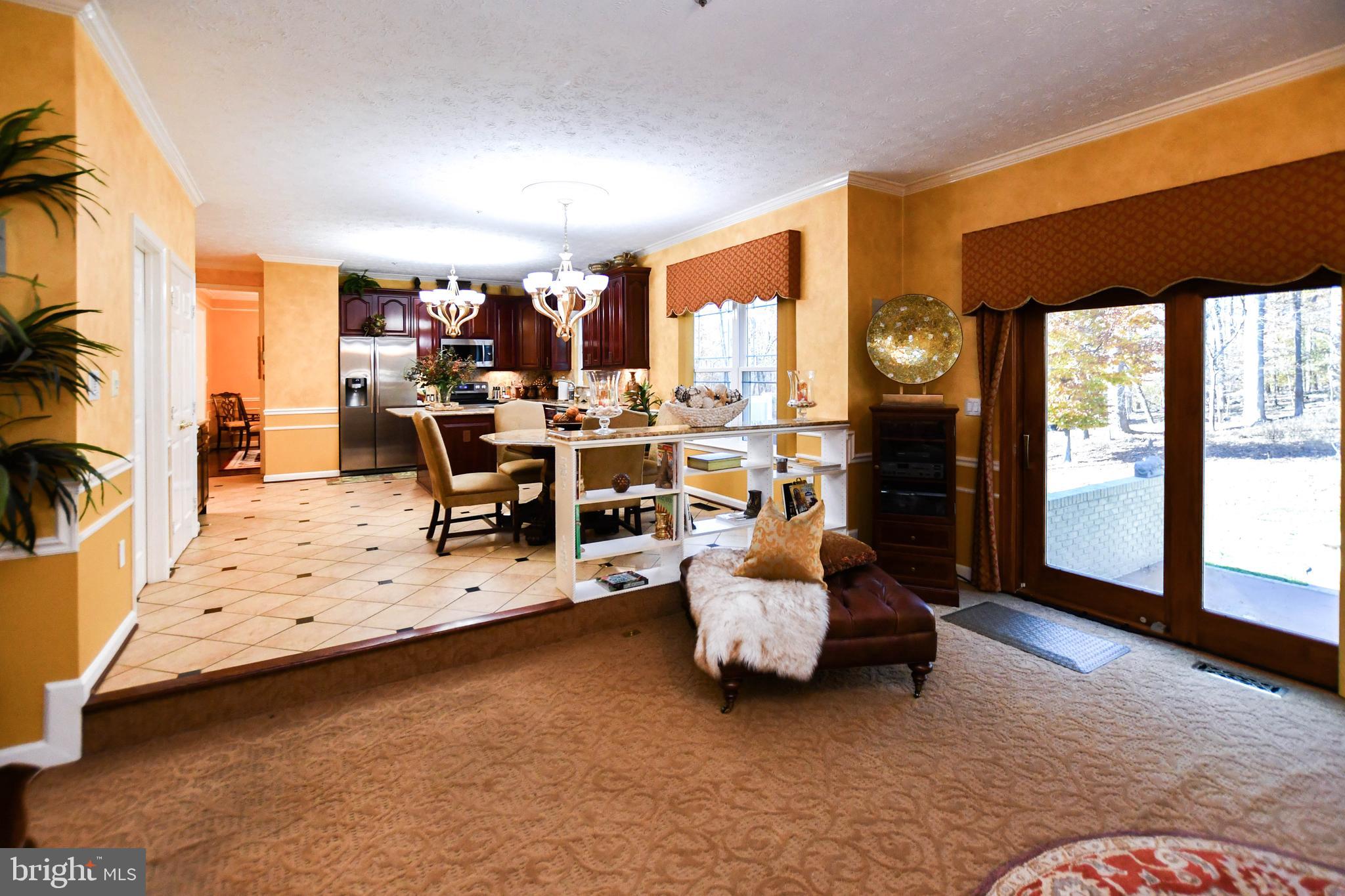 11406 CANTERBURY COURT