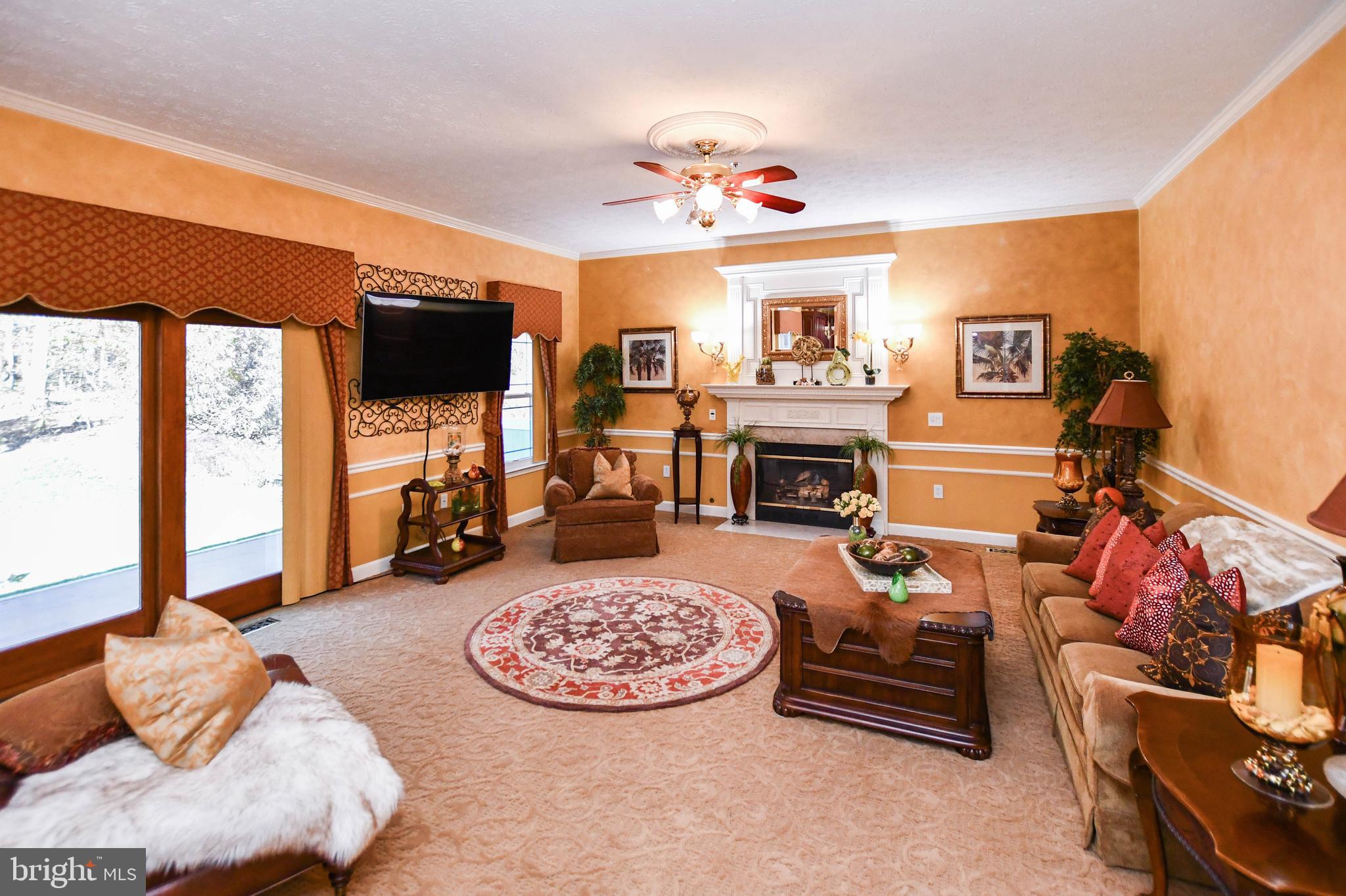 11406 CANTERBURY COURT