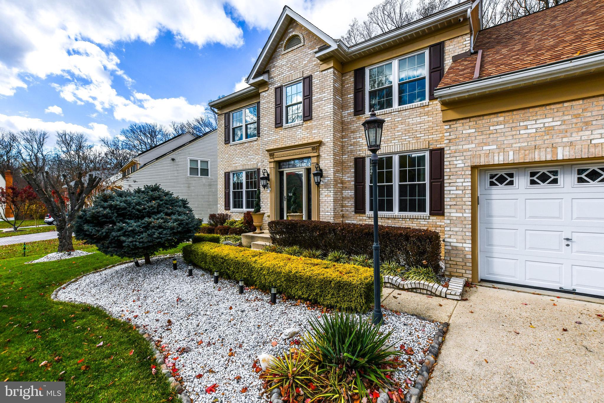 11406 CANTERBURY COURT