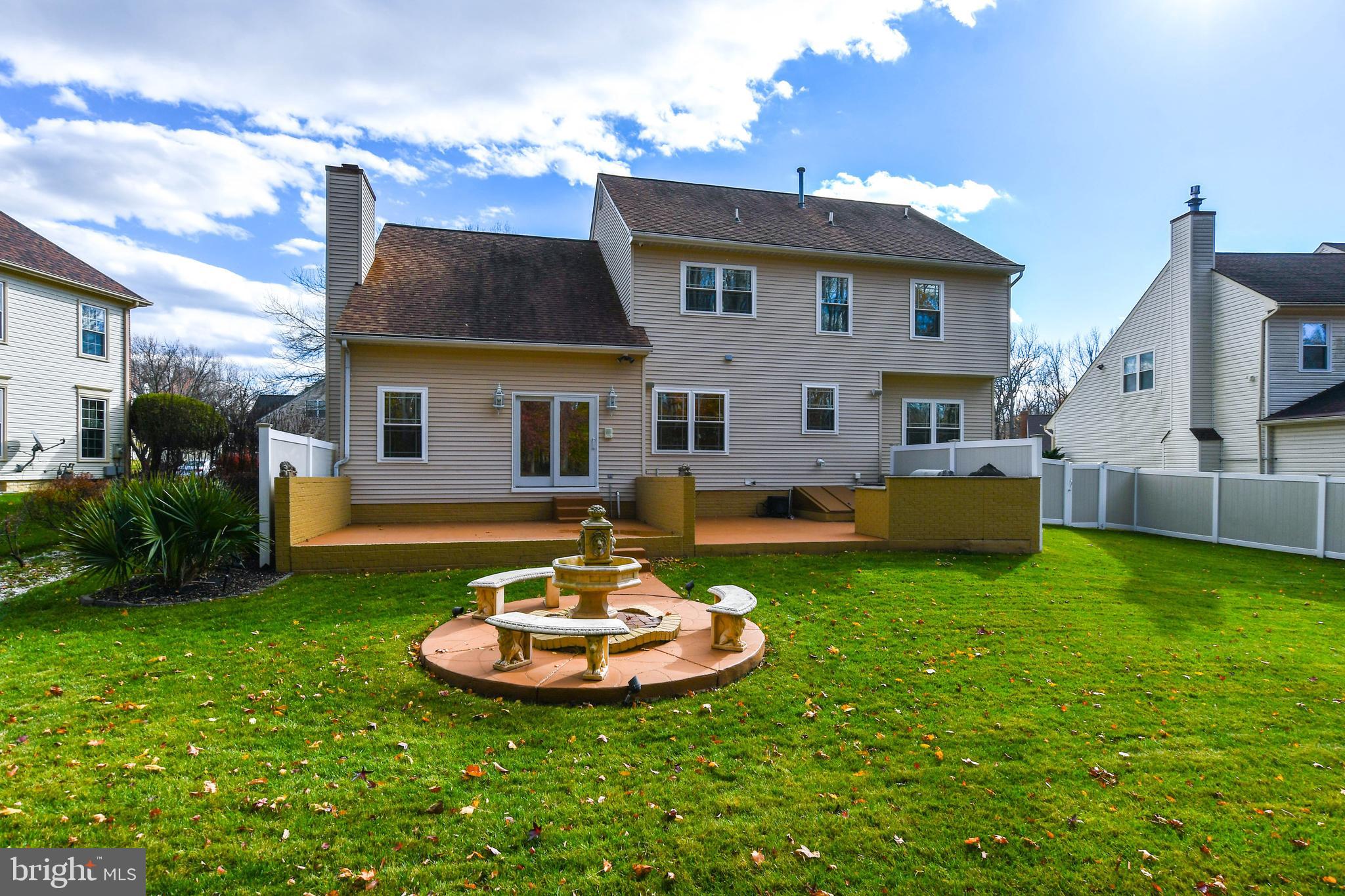 11406 CANTERBURY COURT