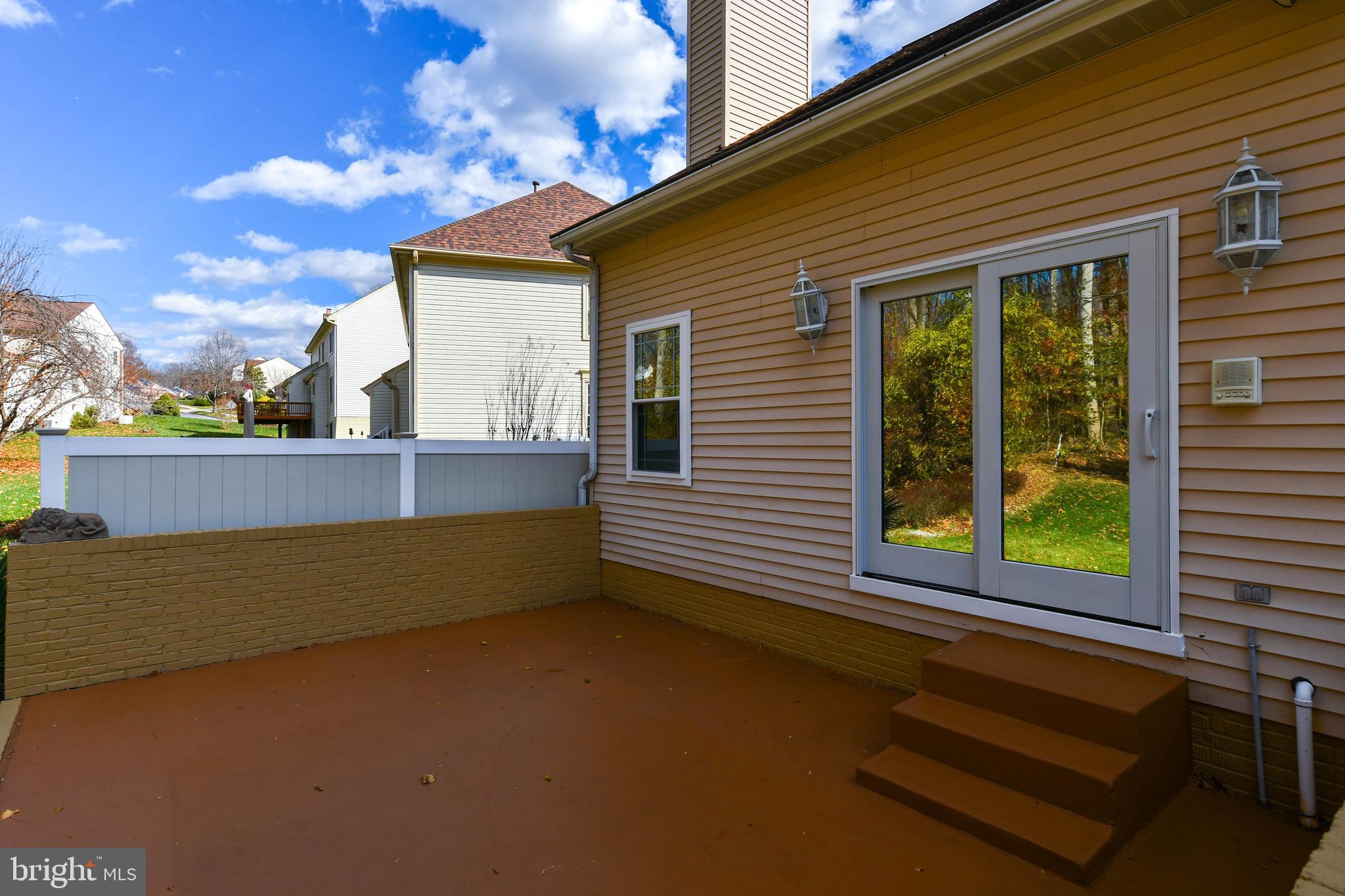 11406 CANTERBURY COURT