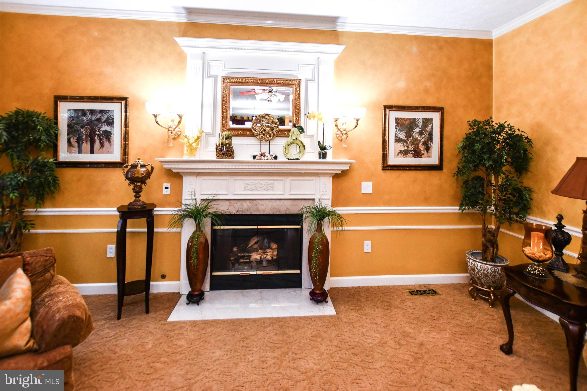 11406 CANTERBURY COURT