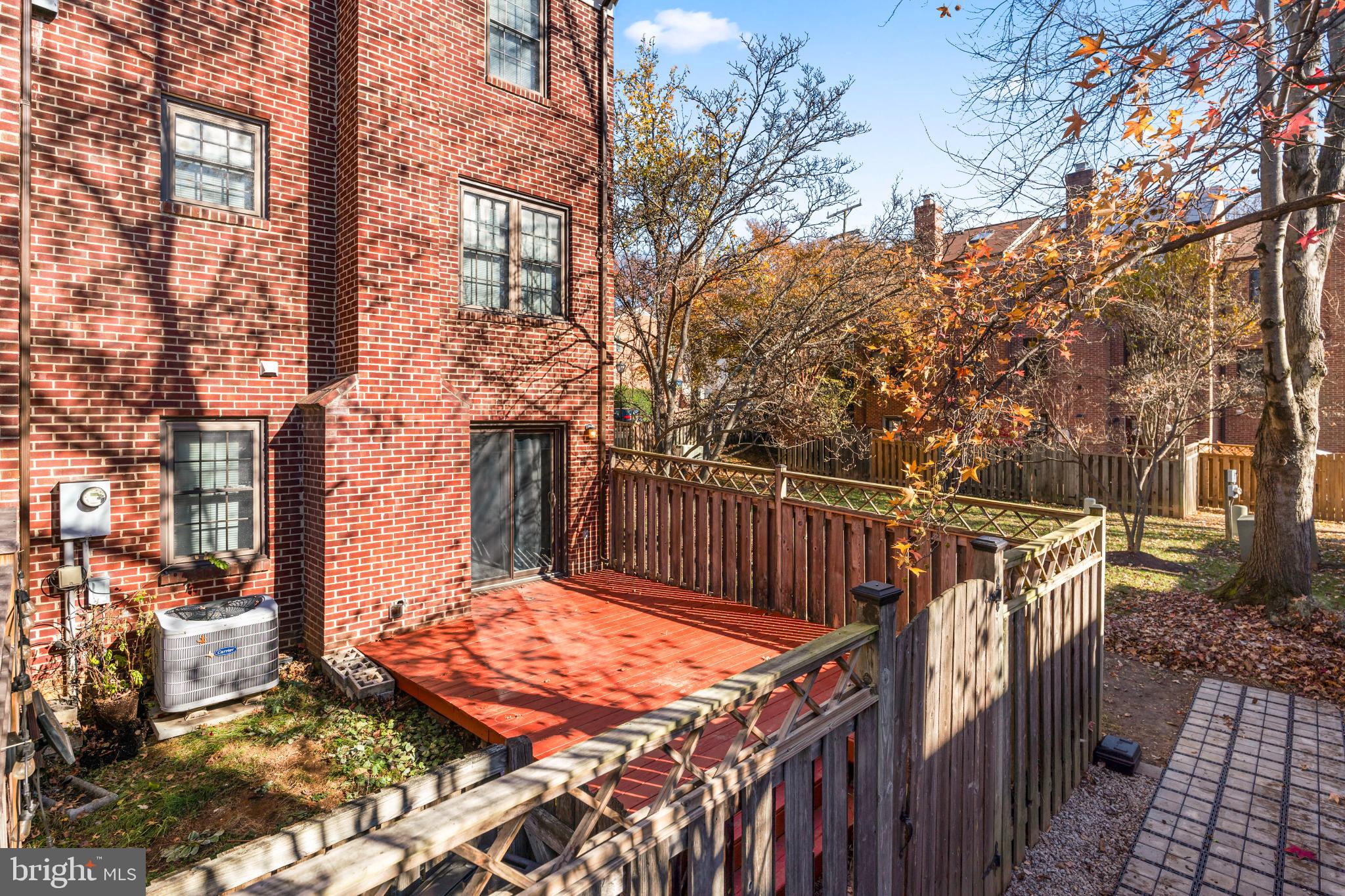 5416 WYCKLOW COURT