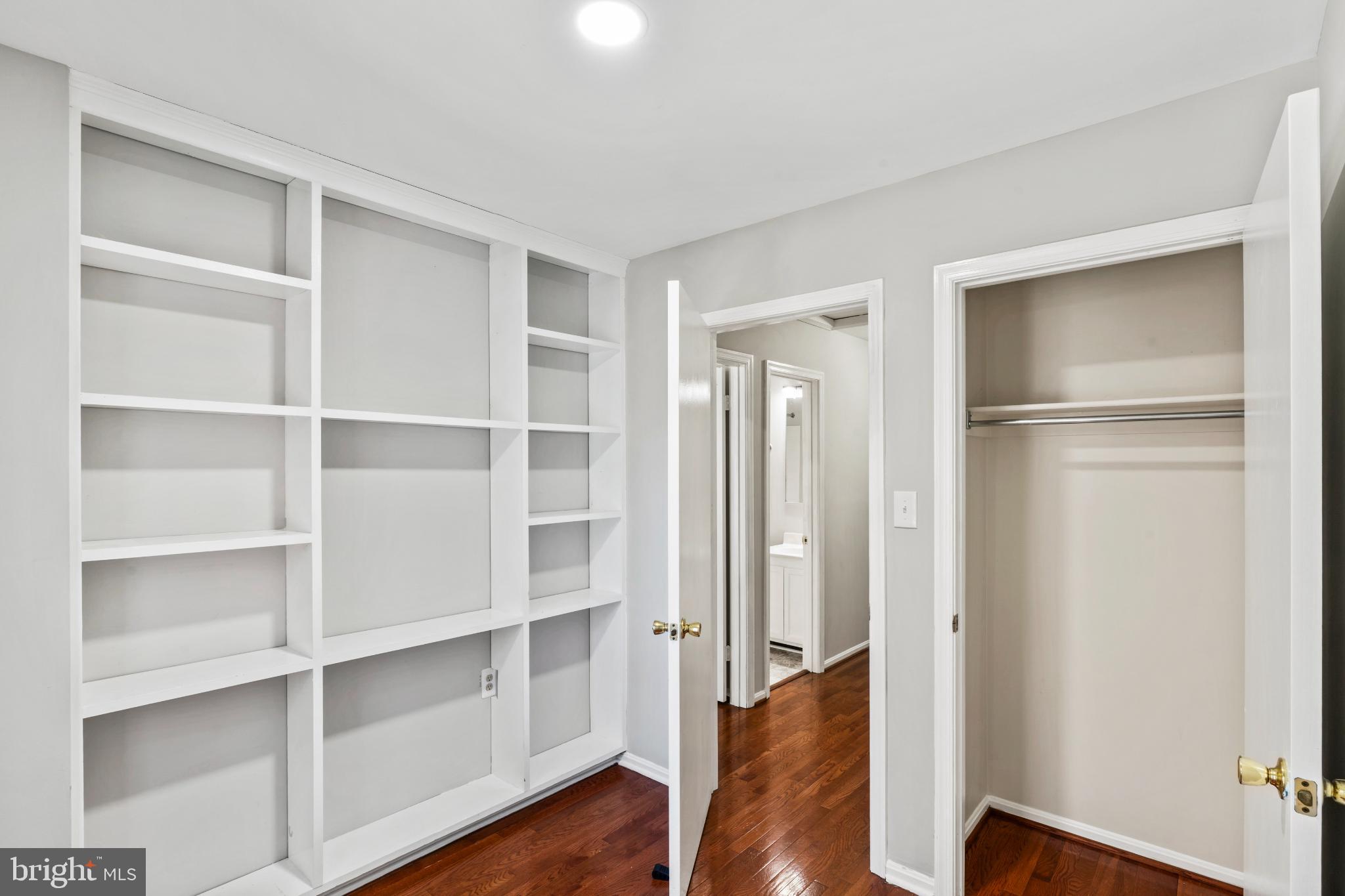 5416 WYCKLOW COURT