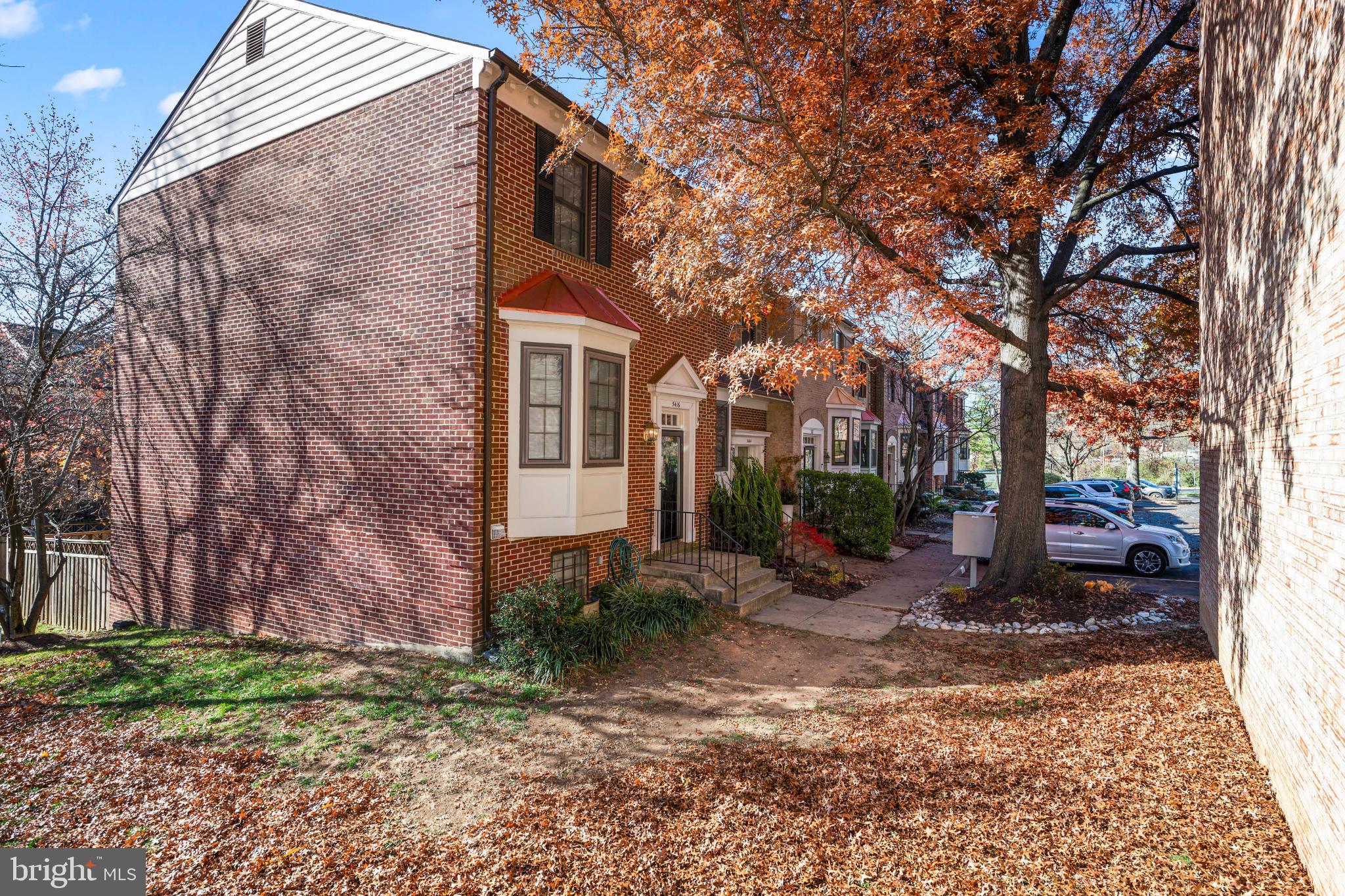 5416 WYCKLOW COURT
