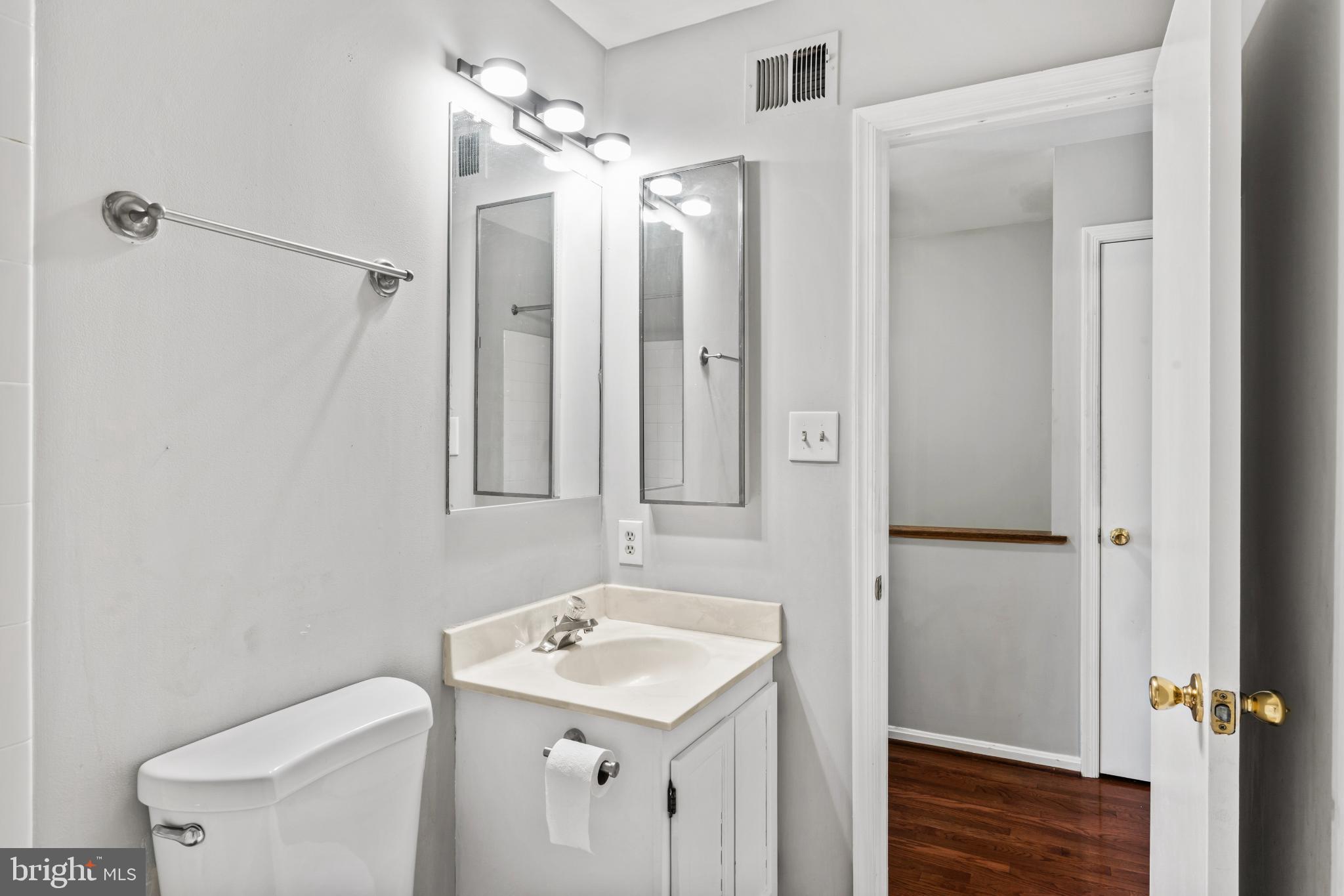 5416 WYCKLOW COURT
