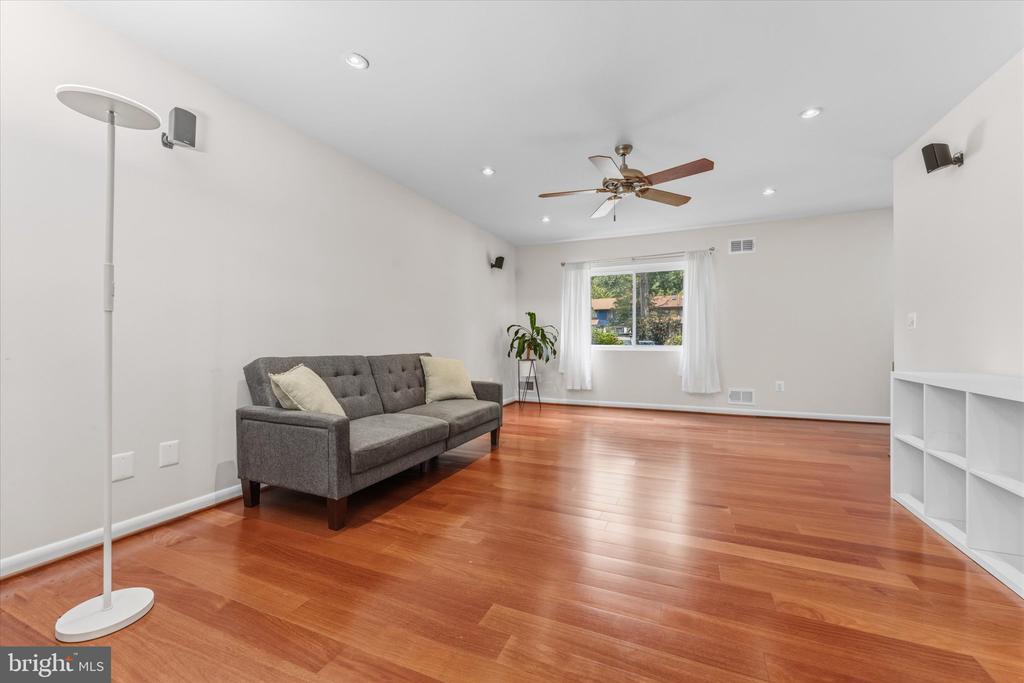 2235 WHEELWRIGHT COURT