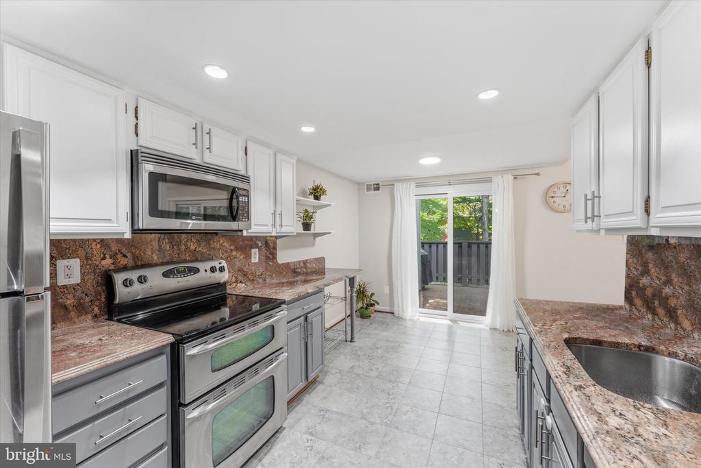 2235 WHEELWRIGHT COURT