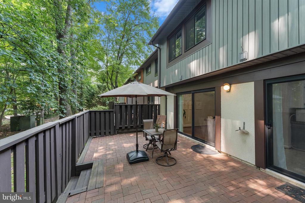 2235 WHEELWRIGHT COURT