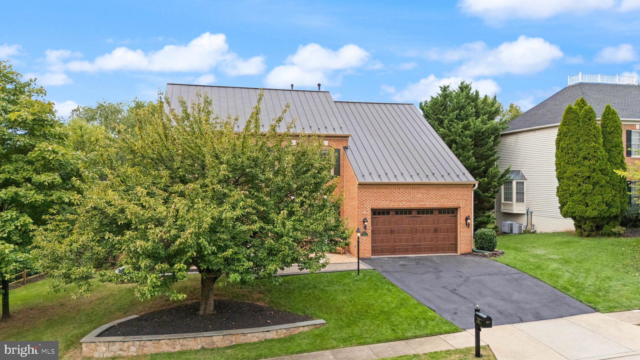 18571 DETTINGTON COURT