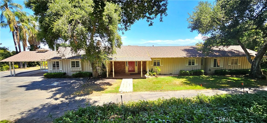 1648 Smiley Heights Drive