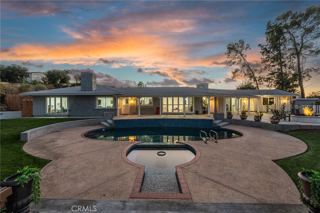122 Sierra Vista Drive
