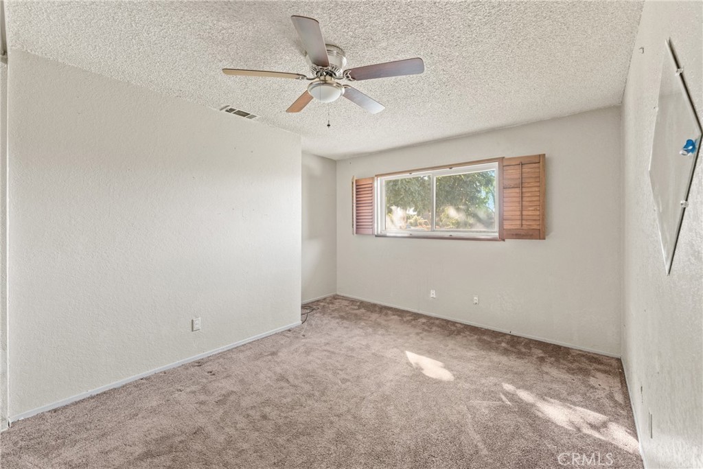 831 W Lugonia