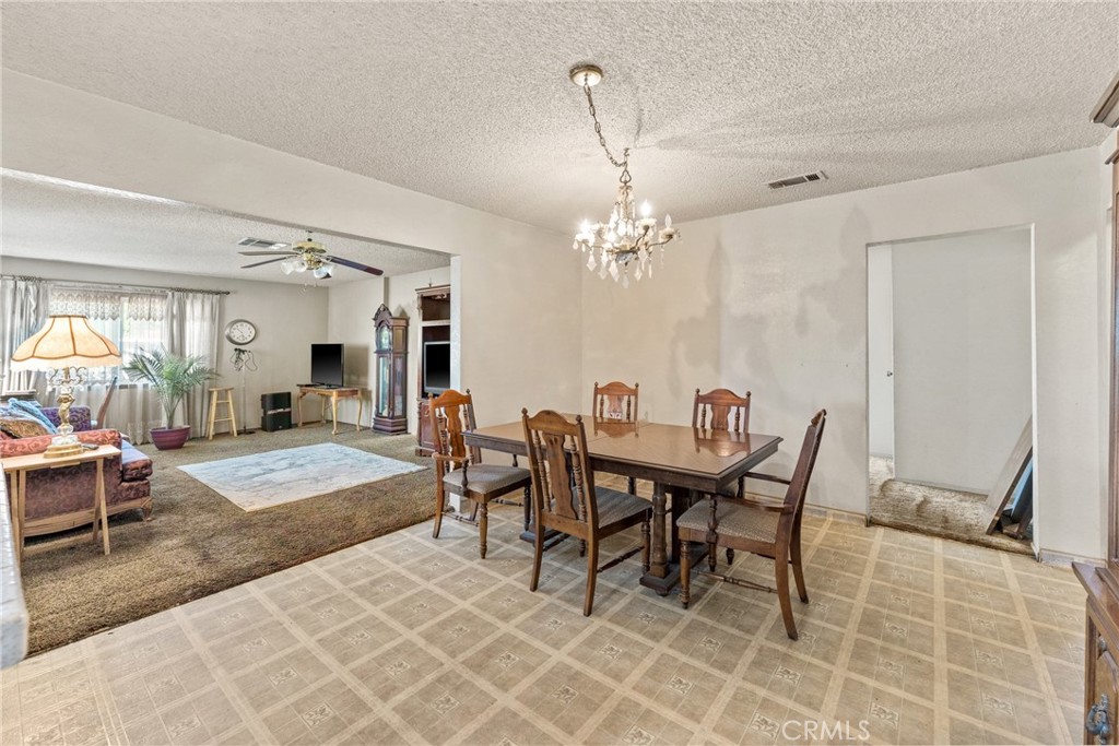 831 W Lugonia