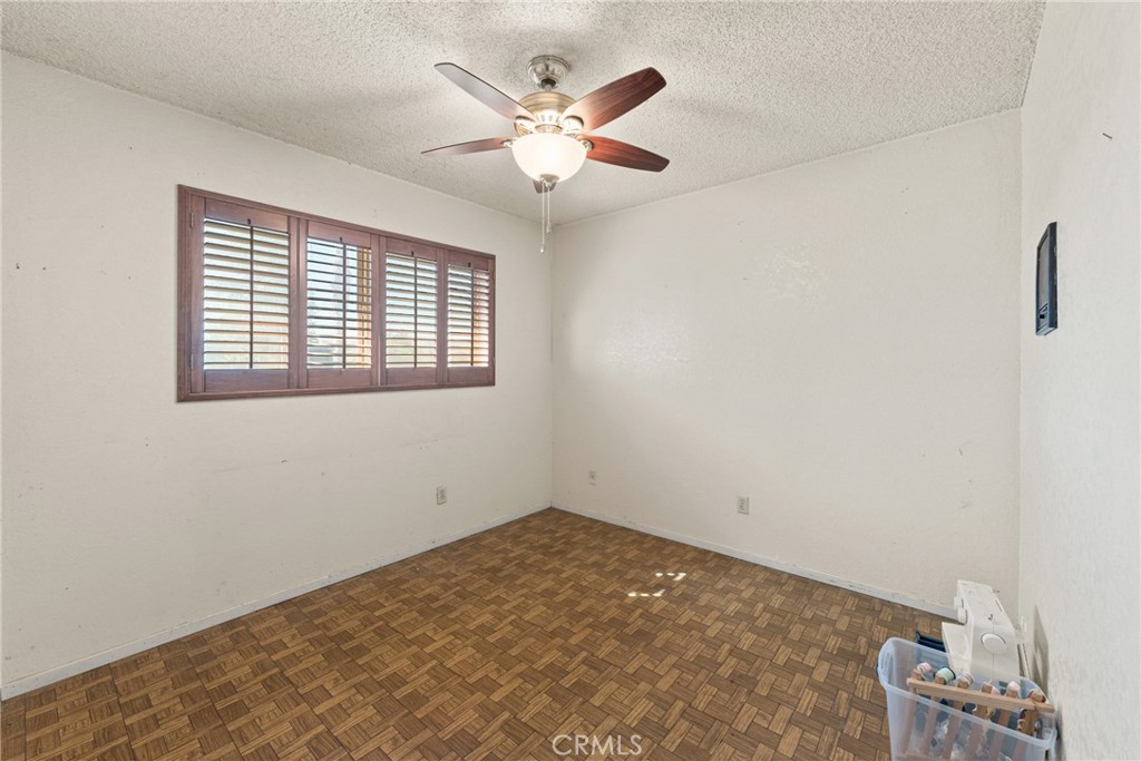 831 W Lugonia