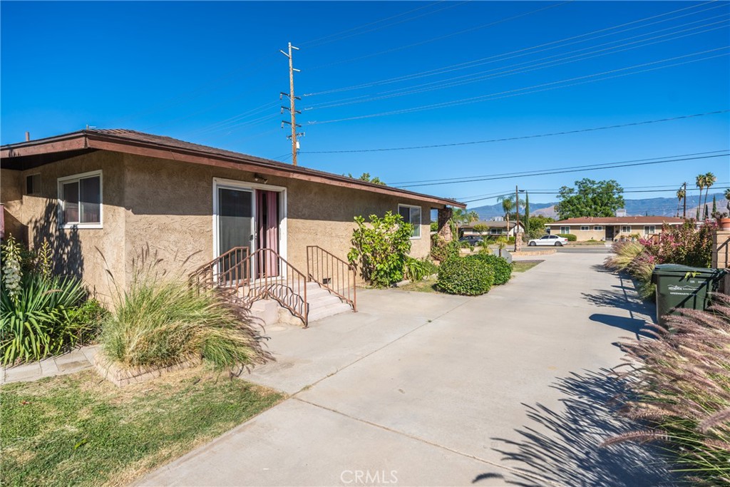 831 W Lugonia