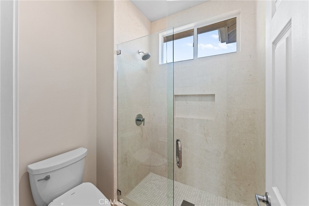952 Creek View