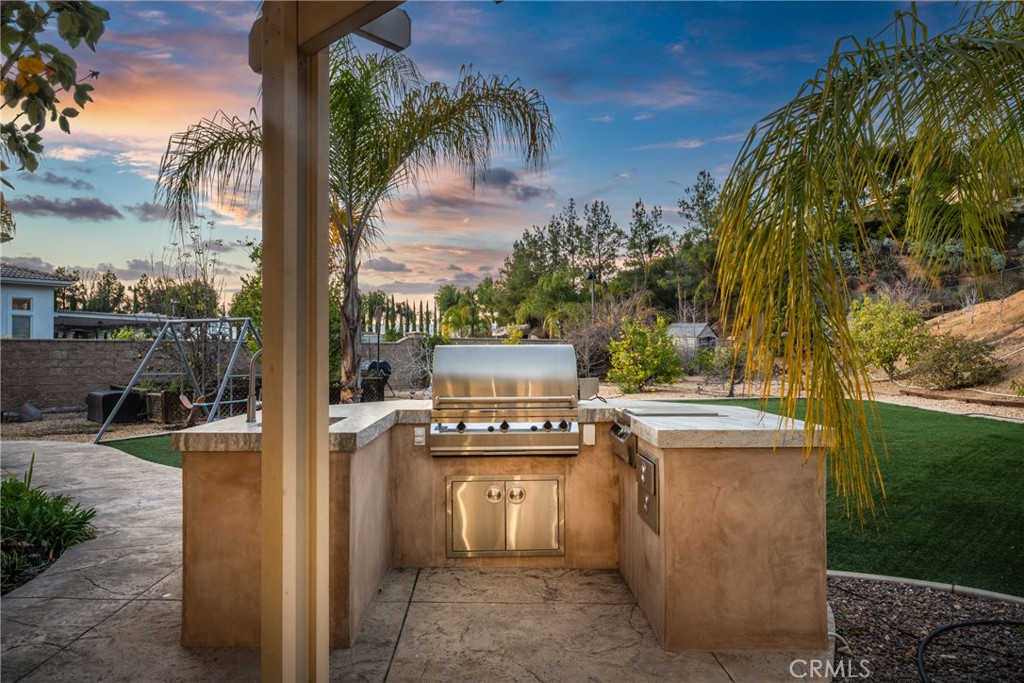 952 Creek View