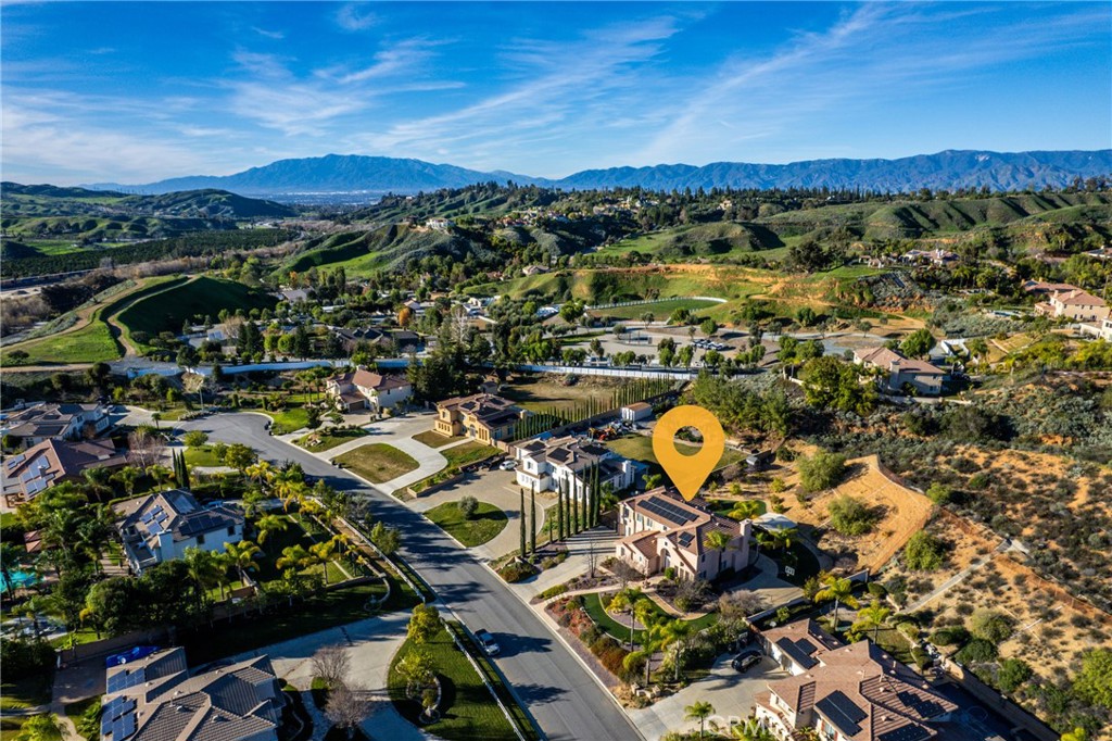 952 Creek View
