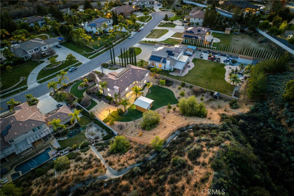 952 Creek View