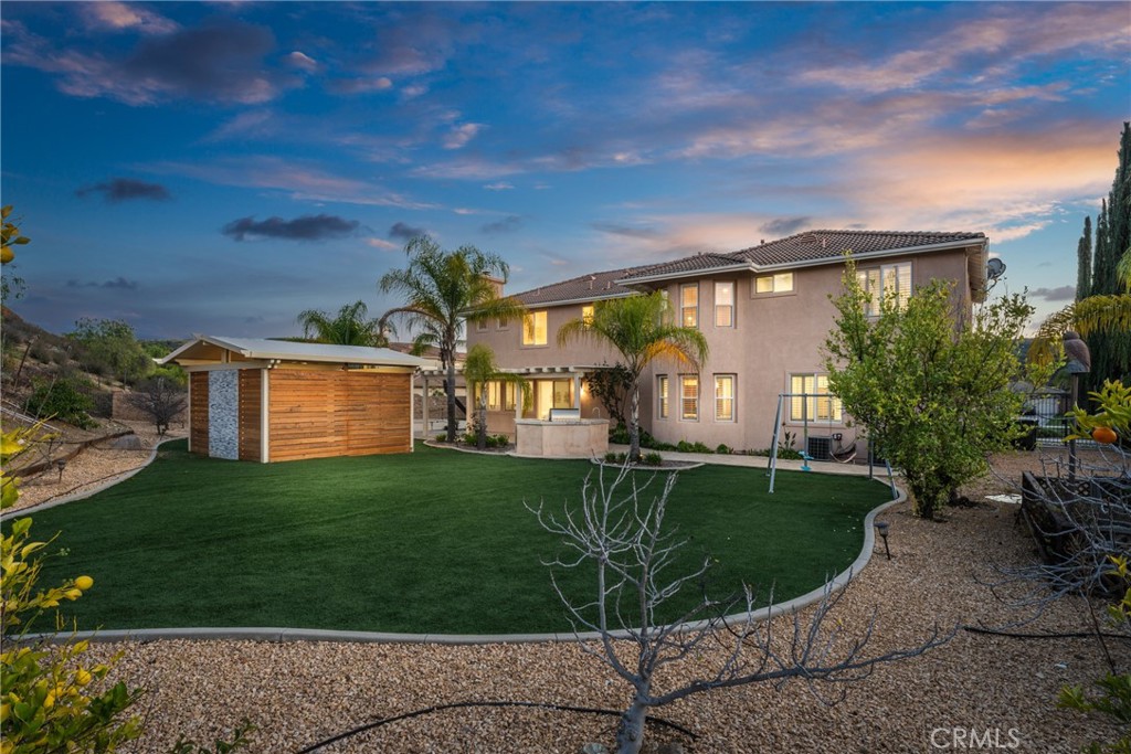 952 Creek View