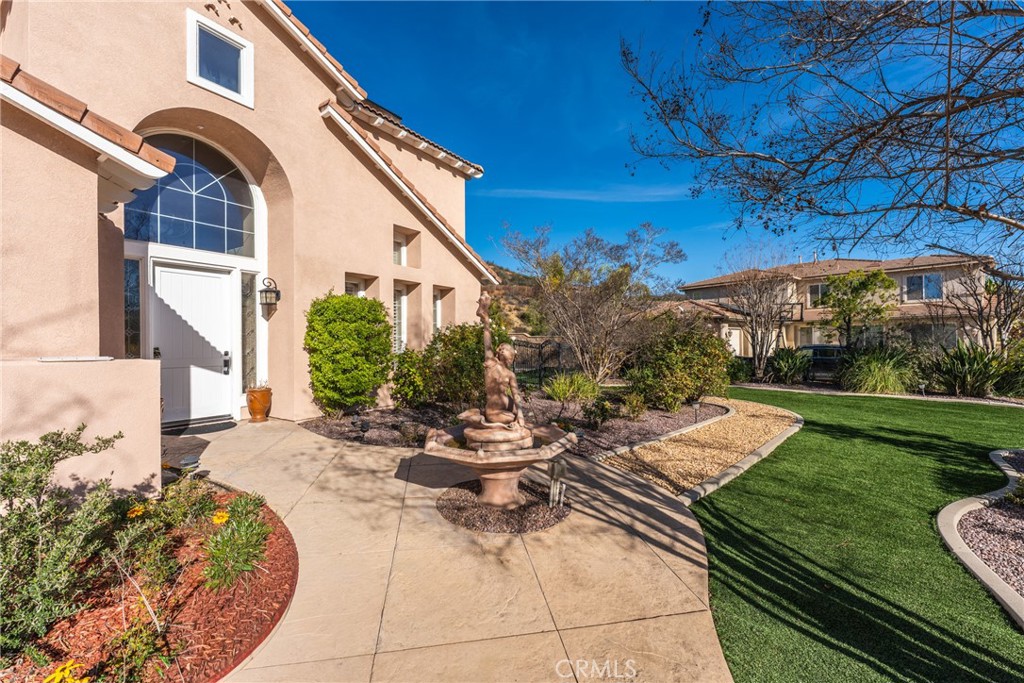 952 Creek View