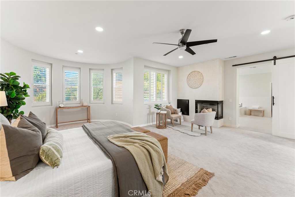 952 Creek View