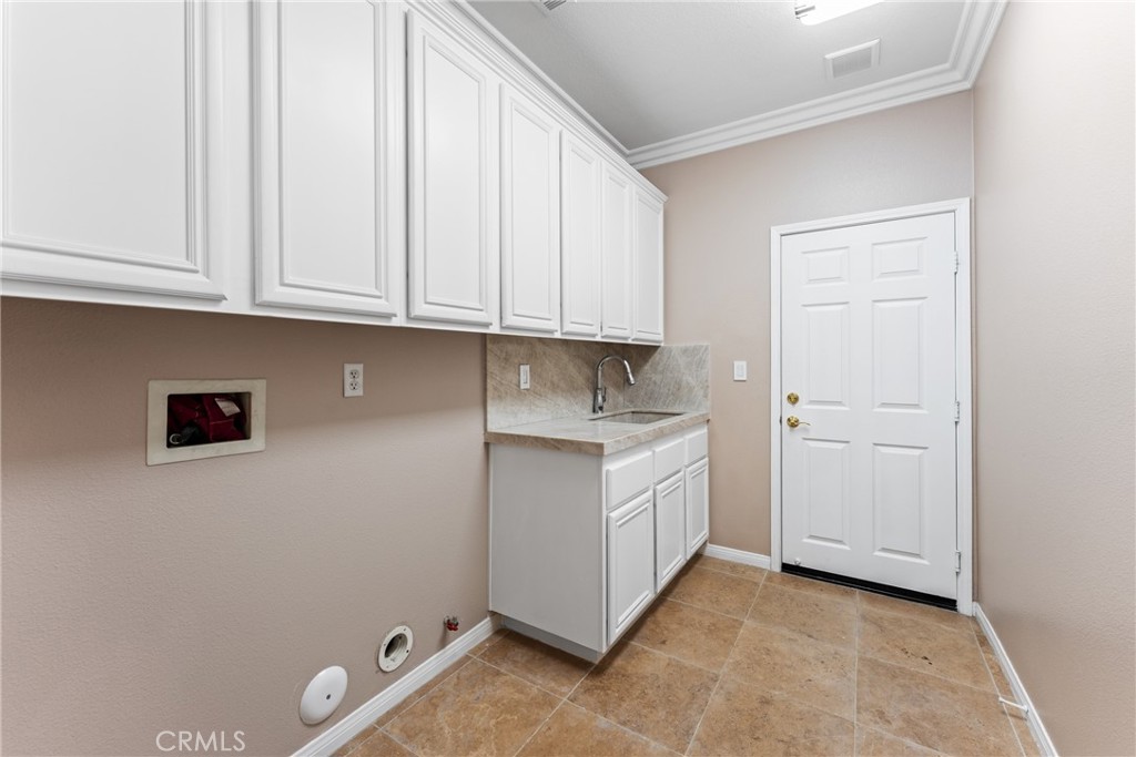 952 Creek View