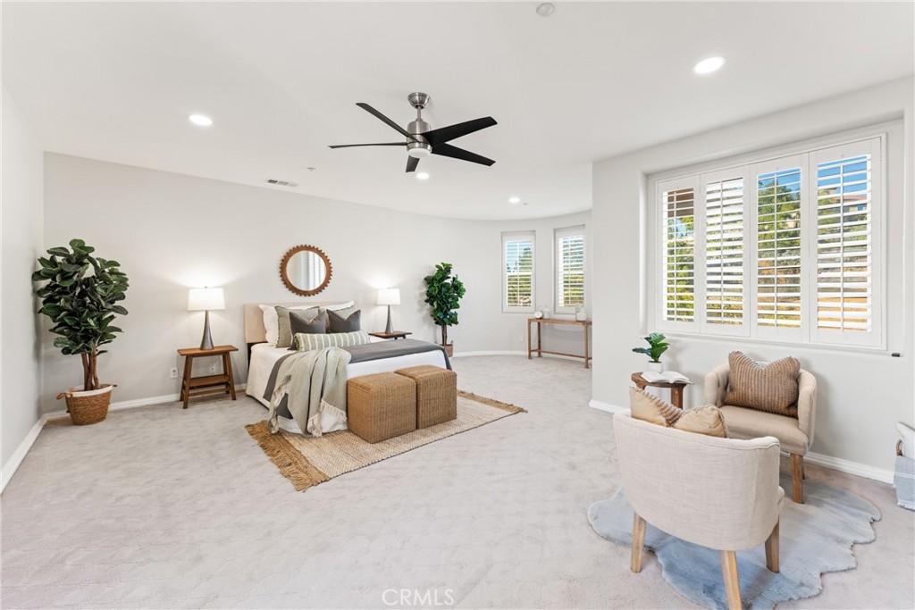 952 Creek View