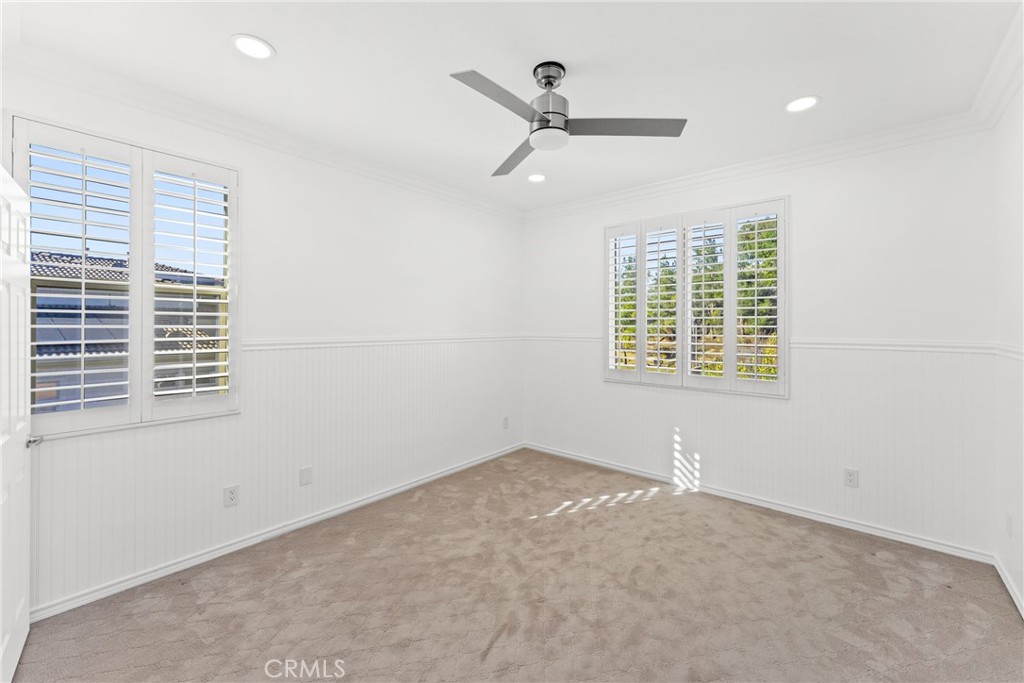 952 Creek View