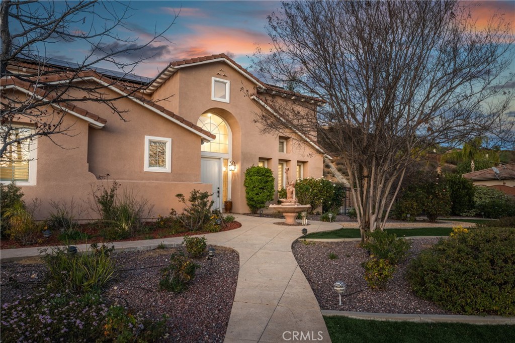 952 Creek View