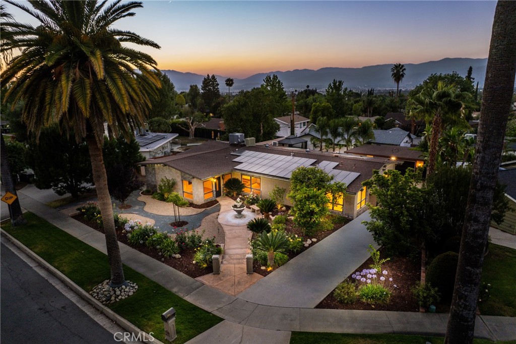 1244 W Highland