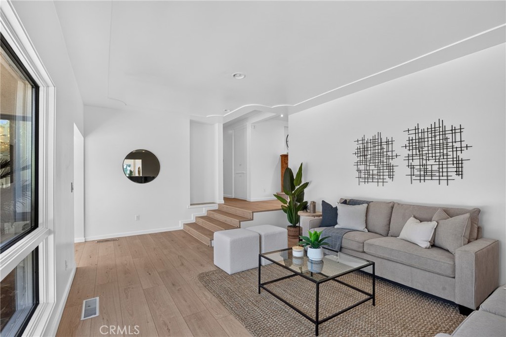 1244 W Highland