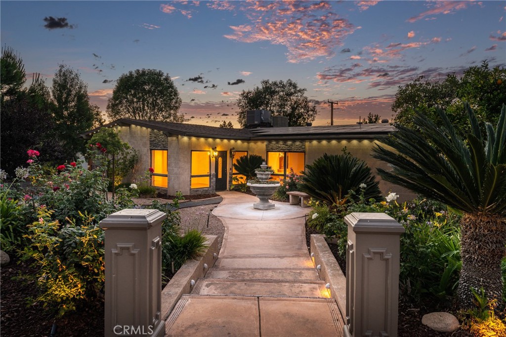 1244 W Highland