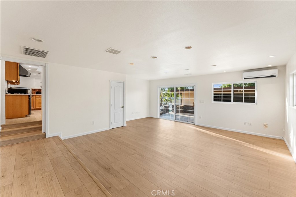 1244 W Highland