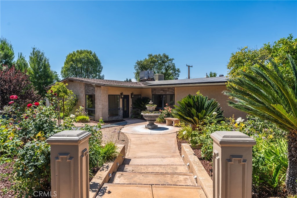 1244 W Highland