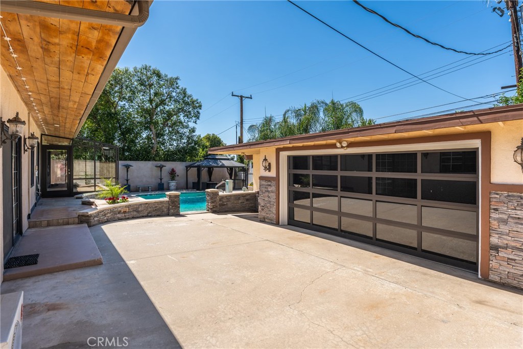 1244 W Highland
