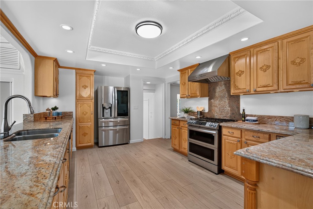1244 W Highland