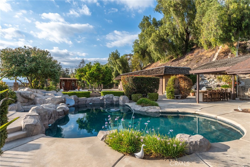 11977 San Timoteo Canyon